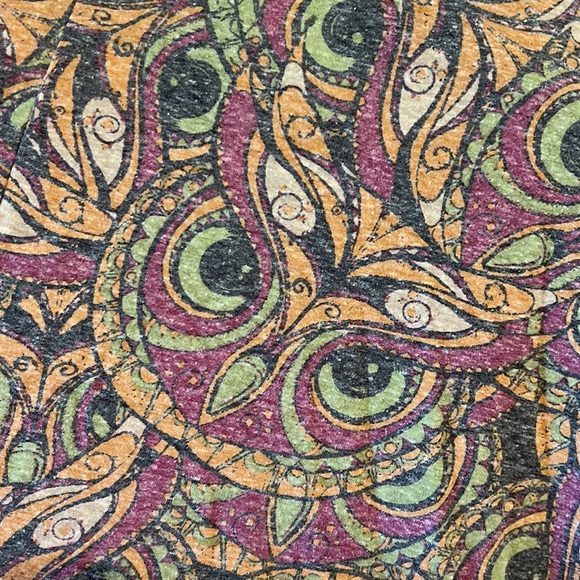 LulaRoe cardigan short‎ sleeve medium - Picture 2 of 3